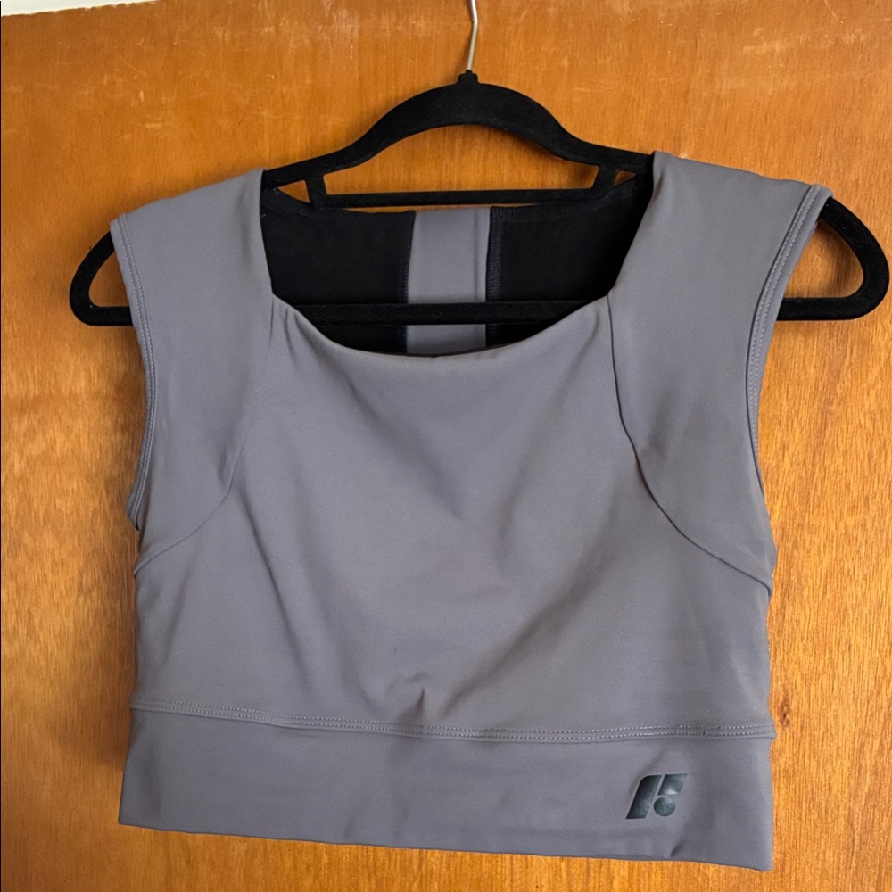 Supportive Gray Sports Crop Bra - Performance Fit